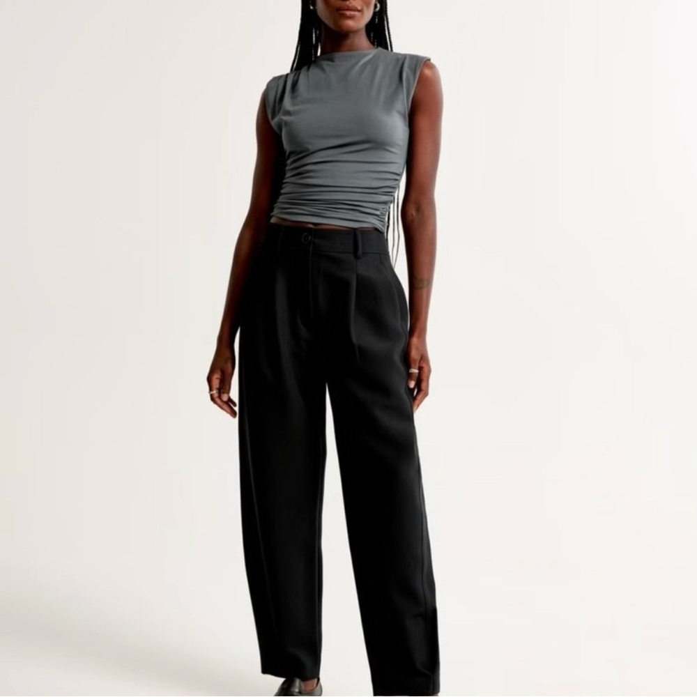 NWT!! Abercrombie High Rise Taper Pant | 10S